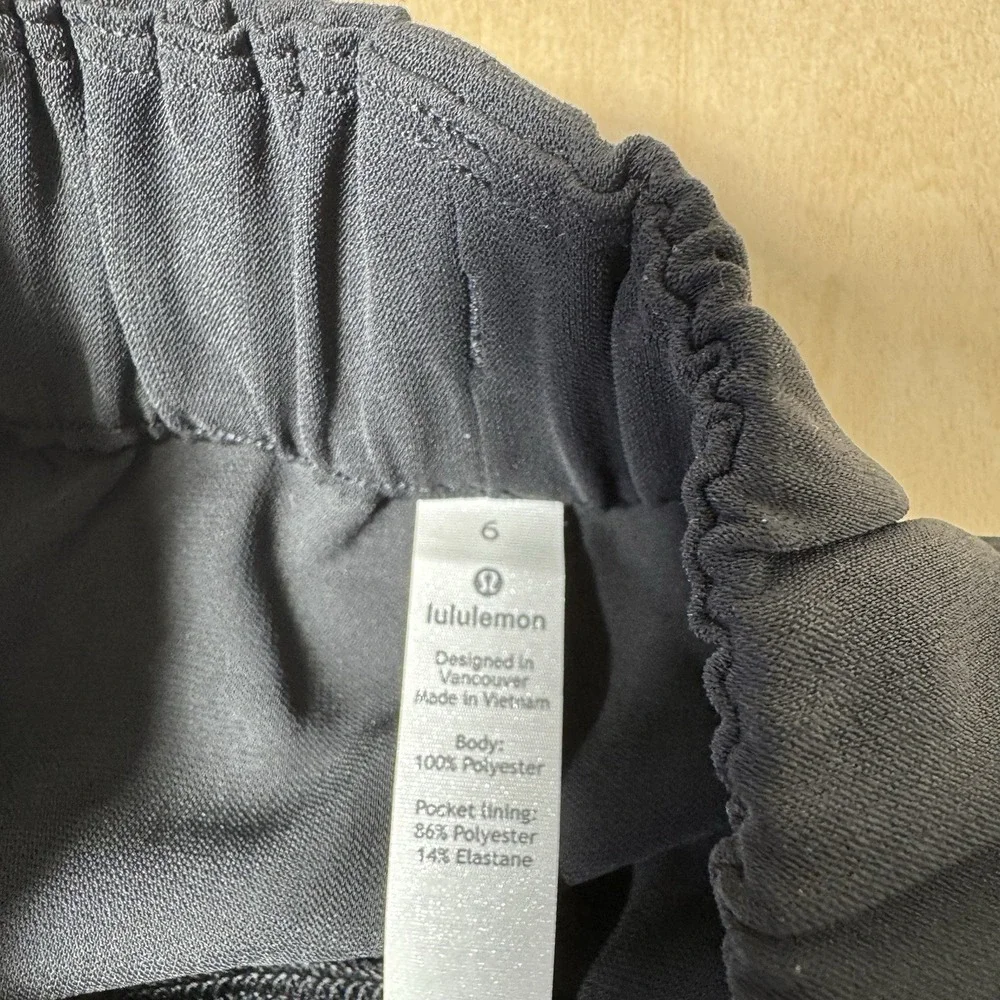 Lululemon On The Fly Skirt Woven Solid‎ Black Drawstring Elastic Waist Size 6